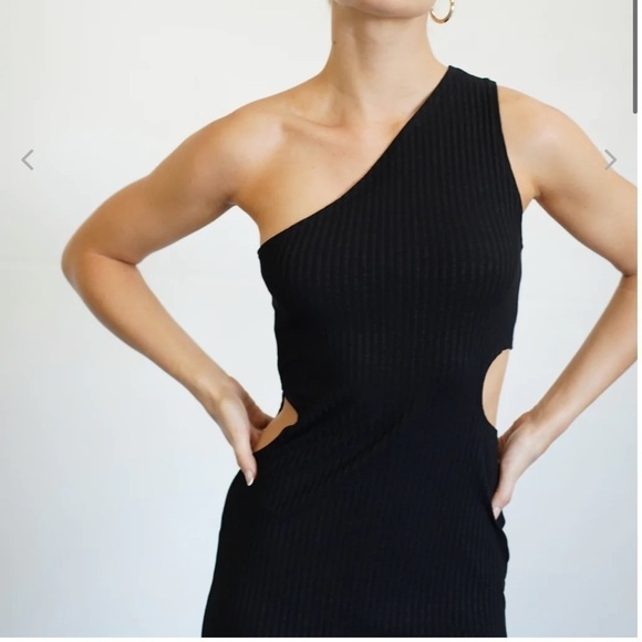 NEW with tags Revolve LNA Cut Out Dress - Picture 4 of 8